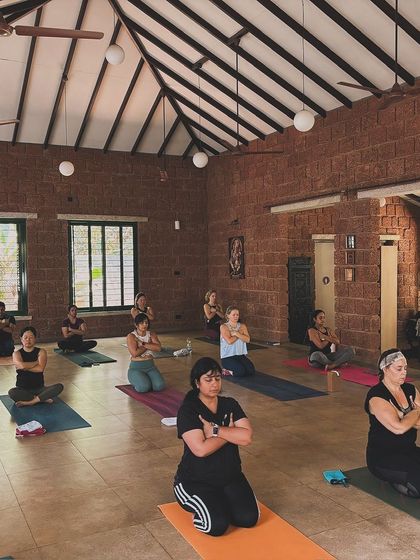 Pratyaksha Yoga - Yoga Teacher Training Beyond the Mat: Philosophy, Breath & Chanting photo 13