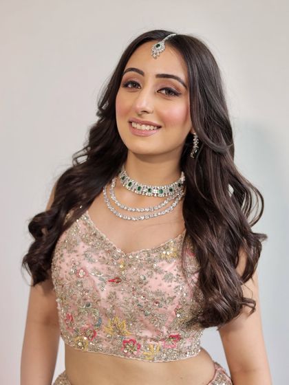 A soft pink dewy look, perfect for a summer engagement or Roka. Fresh, glowing, and effortlessly pretty.