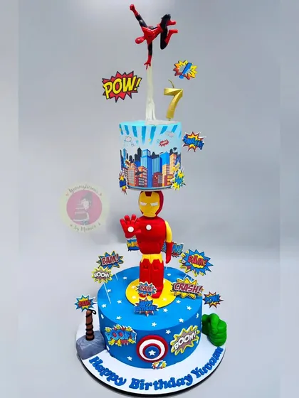 A client's request was clear: an Avengers anti-gravity cake with Ironman in the middle. We honored the little man's request and created this dynamic, action-packed cake. Mission accomplished!