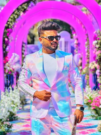 The Showman's Wardrobe photo 31