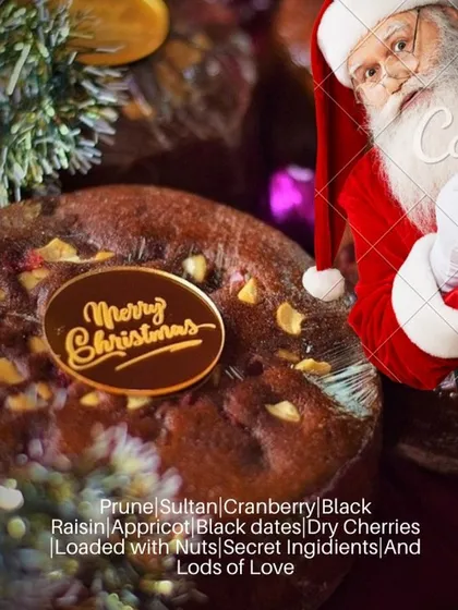 A look at my traditional Christmas plum cake. It is loaded with prunes, sultanas, cranberries, dates, cherries, and nuts, and is available in both alcoholic and non-alcoholic versions.