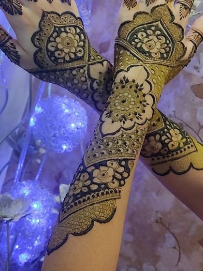 Shaikh Yasmeen - Wedding Party & Guest Mehendi Designs for Family & Bridesmaids photo 26