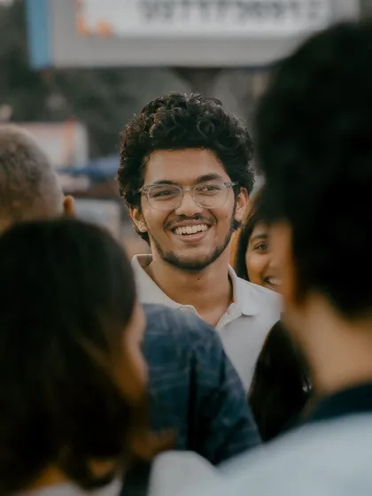A genuine smile captured in the middle of a crowded Lajpat Nagar market. My street photography is about finding these fleeting, happy moments amidst the chaos.