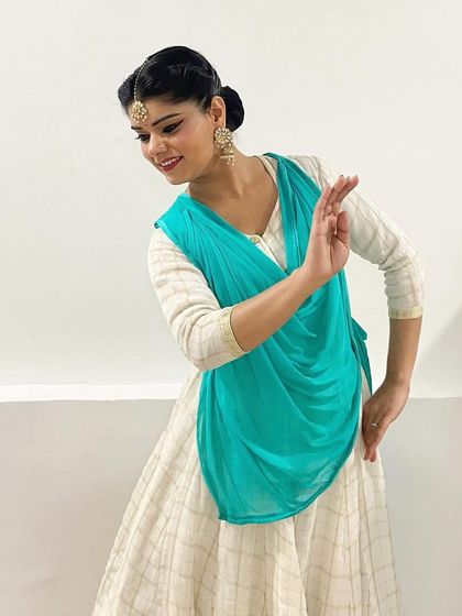 A candid moment after my first show of the year. Each performance is a new beginning, and I am filled with gratitude for every opportunity to be on stage.