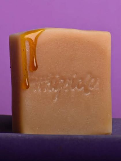 Our unscented cold-process soap, made with a nourishing blend of coconut oil, olive oil, raw honey, and coconut milk. It's perfect for sensitive skin, offering pure and gentle cleansing.