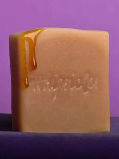 Our unscented cold-process soap, made with a nourishing blend of coconut oil, olive oil, raw honey, and coconut milk. It's perfect for sensitive skin, offering pure and gentle cleansing.