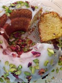 Custom Cakes & Desserts