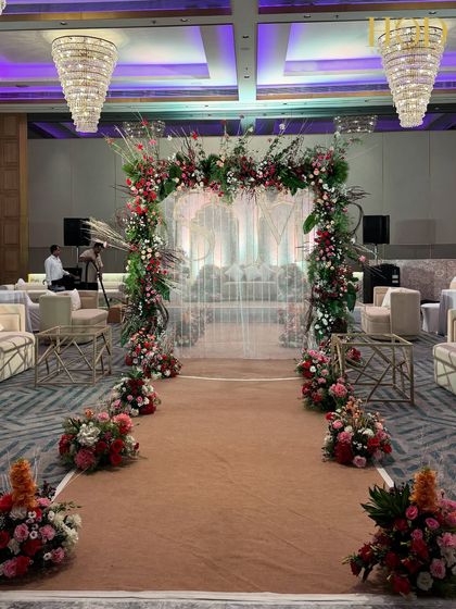 Grand Entrances & Aisles photo 29