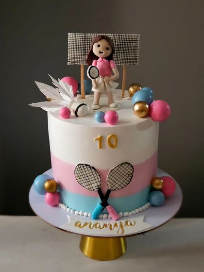 Pink Frost Patisserie - Handcrafted Edible Figurines & Toppers Personalized Story Toppers photo 11