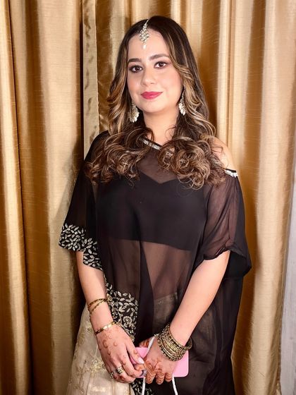 Self-confidence is the best glow. A beautiful, natural look for this guest.