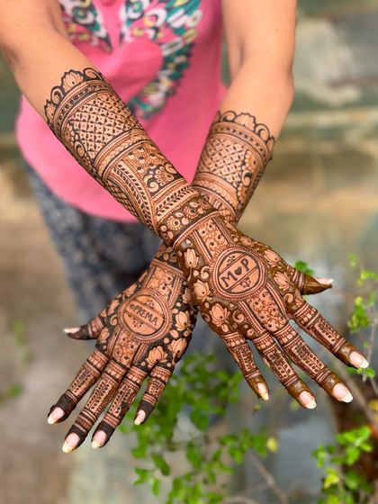 Mitali - Mehendi for Special Occasions Exquisite Bridal Mehendi photo 31
