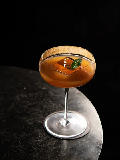 'Black Gold' is a rich and spicy creation. We blend Bacardi Cuarto with black pepper and our house Picante Grapefruit Cordial for a drink with a memorable kick.