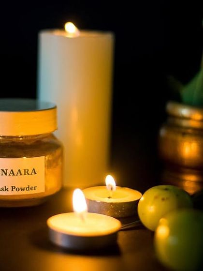 My Inaara Hair Mask Powder is a spa treatment in a jar. It provides deep hydration, strengthens hair follicles, cools the scalp, and helps reduce dandruff, leaving you with super soft and naturally shiny hair.