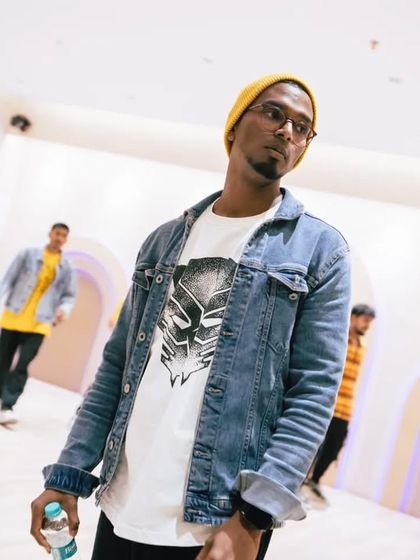 A moment of instruction during a class. My focus is always on helping dancers find their own unique way of moving.