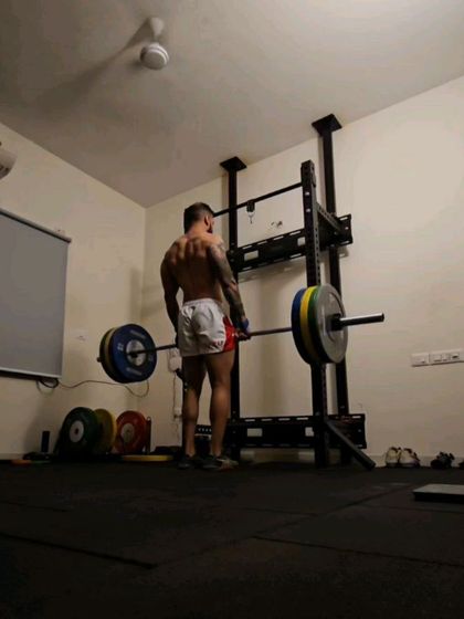 A look at my own three-year transformation. The key factors were not just training, but disciplined nutrition, consistent sleep, and cutting out alcohol. The aesthetic changes are a byproduct of focusing on performance goals, like improving my resting heart rate.