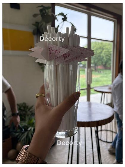 Unique & Artistic Themes photo 10