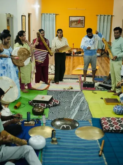 During my Sound Healing Teacher Training Course, students get hands-on experience with a variety of instruments like frame drums and rainsticks. My goal is to empower you to become a confident healer and share this beautiful practice with the world.
