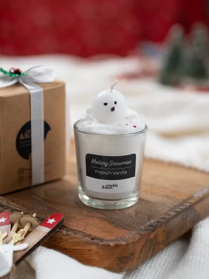 Isn't he the cutest? My Melting Snowman candle is a joy to make, with a French Vanilla scent that makes your home feel cozy and warm. He comes packaged in his own little box, ready for gifting.