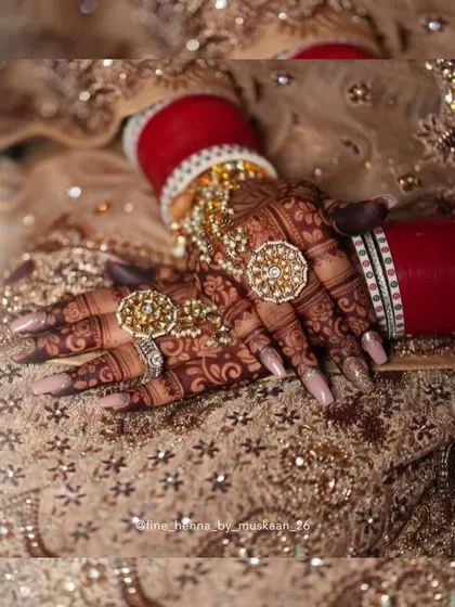 This gallery is dedicated to the final result: the beautiful, dark stain. All these photos are taken after the henna paste has been removed, showing the true color you can expect from my natural henna.