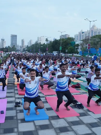 On International Day of Yoga, we marked the occasion by conducting an energizing session at Marine Lines with The Times of India. It was wonderful to see over 3,000 people, including NCC cadets and coast guards, join us.