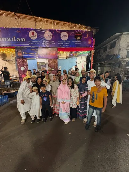So many happy smiles in one big group. Thank you for bringing your family and friends to our festival.
