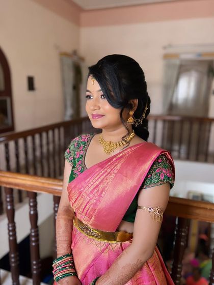 A side view of this pretty and natural makeup look.