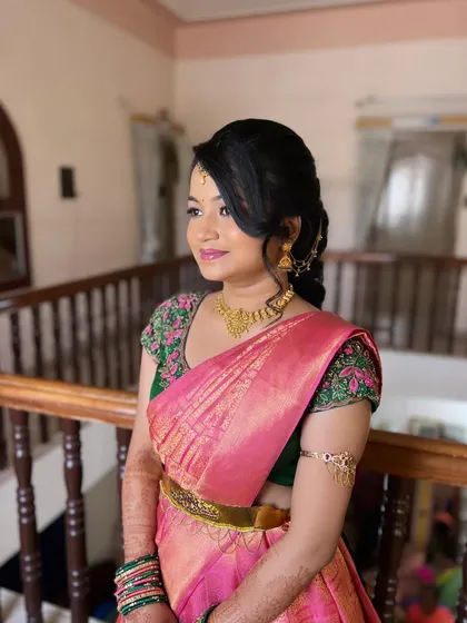 A side view of this pretty and natural makeup look.