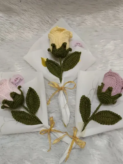 These single crochet roses are individually wrapped to create a simple, elegant gift. They are perfect for showing appreciation to a teacher, a friend, or anyone special in your life.