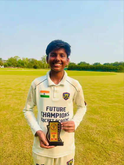 A close-up of our champion Ekansh with his well-deserved award. We are proud of his performance.