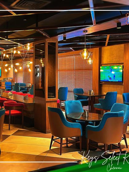 Dining & Social Spaces photo 8