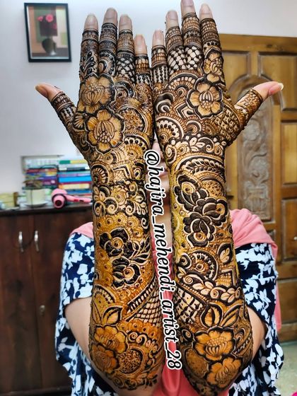 Hajira Mehendi Artist - Mehndi Artist Services Intricate Bridal & Sangeet Designs photo 7