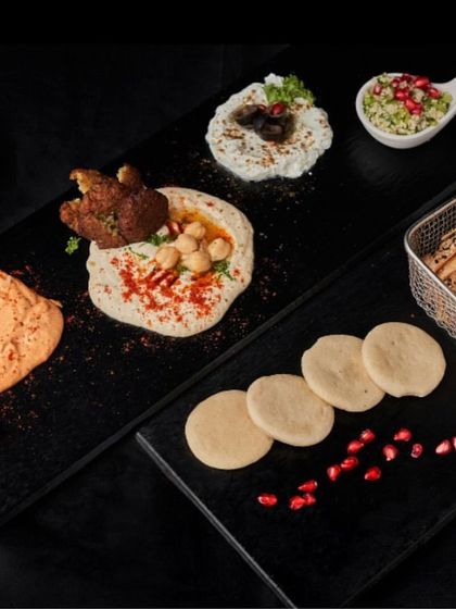 Stunning Spreads: Buffets & Grazing Tables photo 25