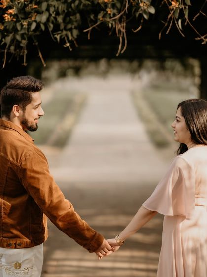 Happy Stillz - Pre-Wedding Shoots Natural Light & Park Romance photo 12