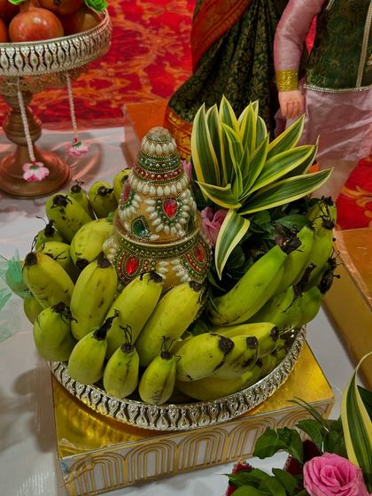 Siri - Custom Gift Hampers & Return Gifts Fruit & Dry Fruit Platters photo 3