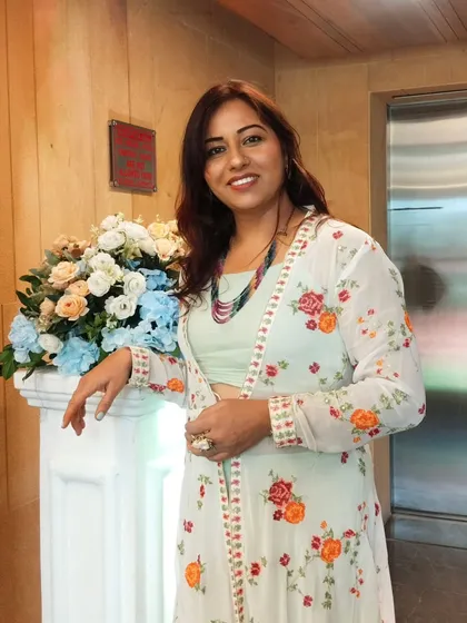 No filters, just good lighting and great energy. A simple, elegant floral outfit for a daytime event.