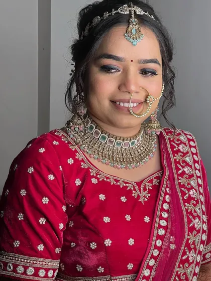 A beautiful portrait of the bride, with a focus on her soft smokey eye makeup. This is a great option for brides who want definition without it being too heavy.