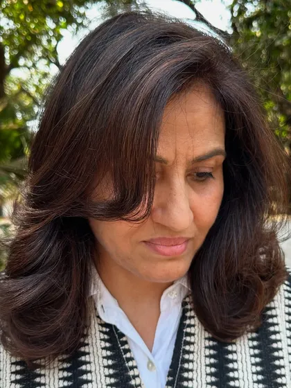 Holiday ready in 'Chocolate Truffle'. This set shows the transformation from grown-out color to a rich, dark chocolate brown. I also included a shot showing how the color settles beautifully after 10 days.