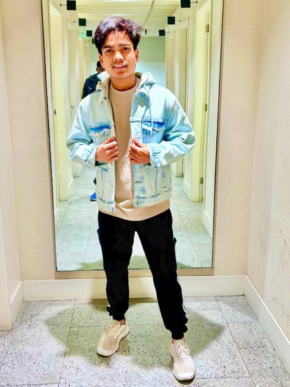 The Artist's Lens: Portraits & Musings photo 16