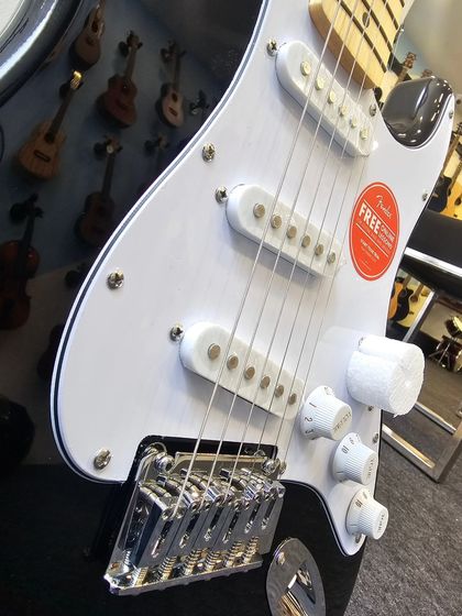 The Chords Music - Musical Instrument & Equipment Sales Electric Guitars: Classic & Modern photo 14