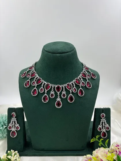 A ruby-red version of the teardrop AD necklace.