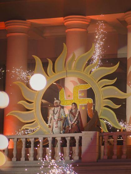 Unforgettable Wedding Entries & Varmalas photo 10