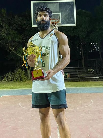 Vikas Yadav and his team, the Haryana Hulks, became champions of the Gurgaon Senior Basketball League. A huge win for a dedicated player.