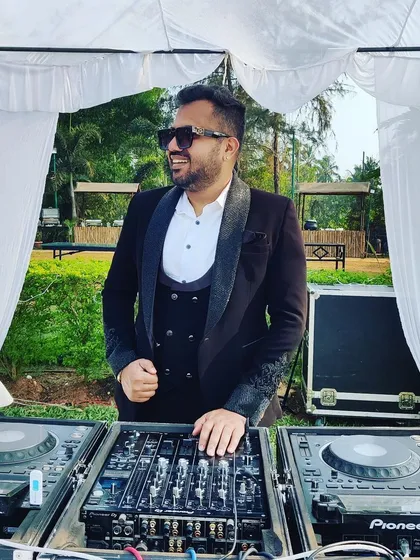 Dressed for the occasion at a beautiful destination wedding in Goa. I work closely with wedding planners to ensure every detail is perfect, bringing professionalism and high energy to your big day.