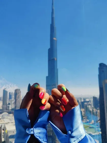 A stunning shot of these ombré summer nails against the Dubai skyline. I love when clients share their holiday pictures.