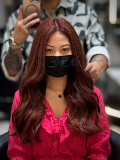 Elevating the brown game with this deep, warm red. The color adds incredible depth and warmth, creating a look that is both bold and sophisticated.