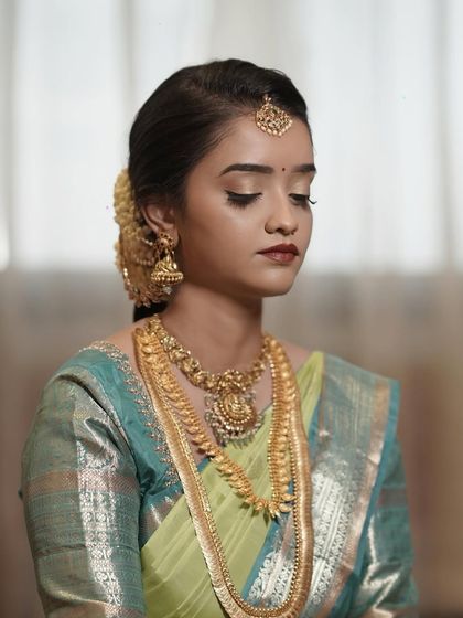 Classic South Indian Bridal Makeup photo 3