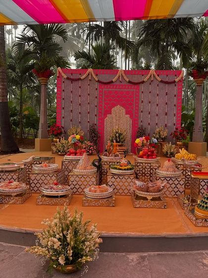 A full frontal view of the vibrant outdoor setup.