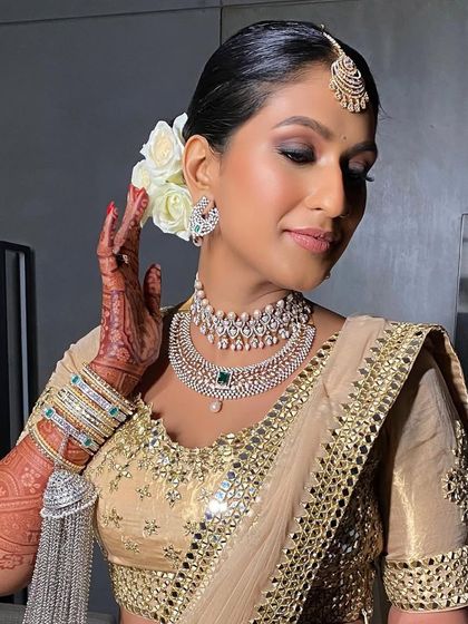 Elegant Buns & Updos photo 3