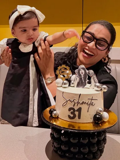 Celebrating my 31st birthday with Gauri and a custom anchor-themed cake. This post shows how I celebrate personal milestones and collaborate with local businesses like bakeries to make them special.