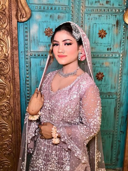 Modern & Pastel Brides photo 8